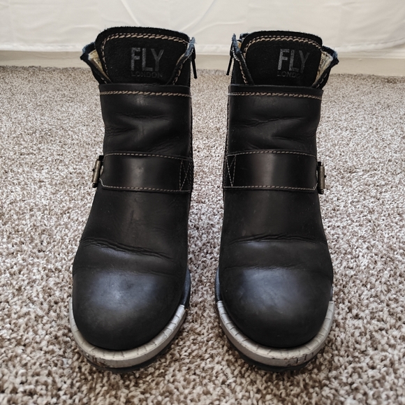 Fly London Labe Black Leather & Suede Ankle Bootie 7.5 - Picture 2 of 9